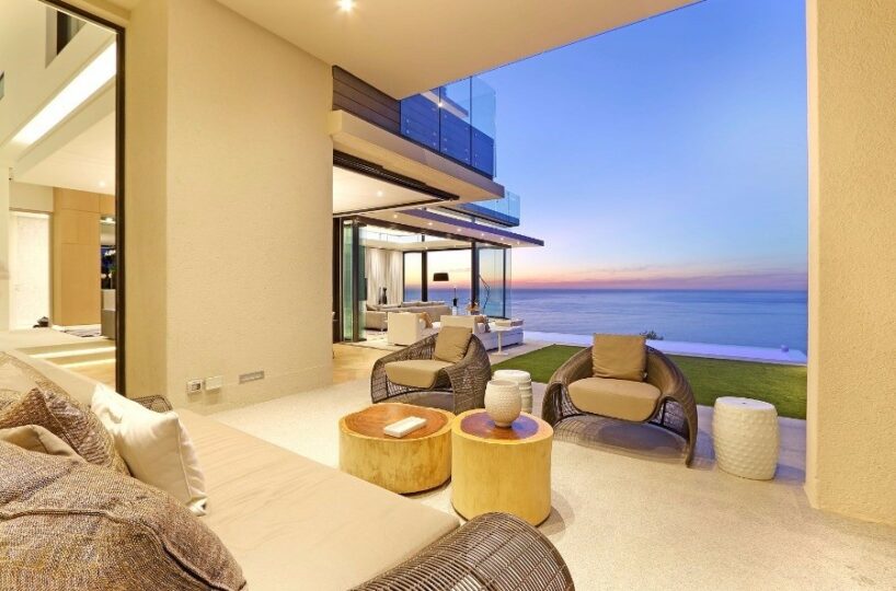 5 bedroom Bantry Bay Villa