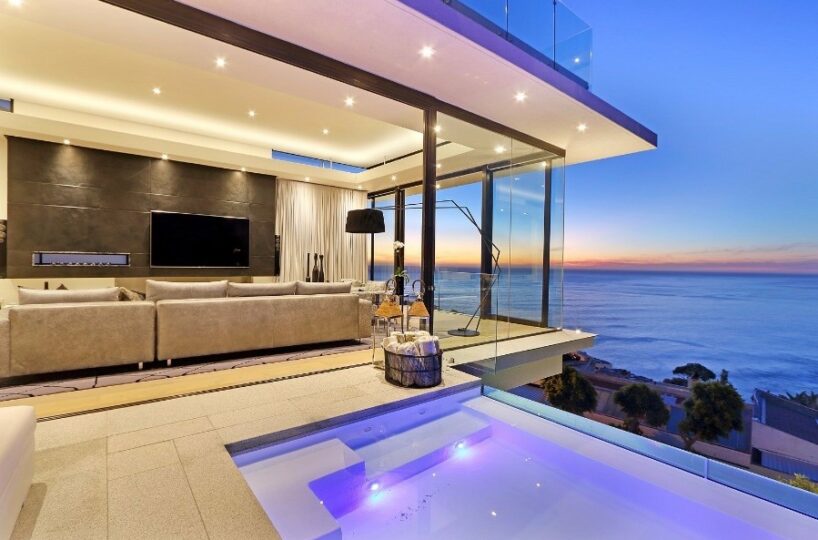 5 bedroom Bantry Bay property rental