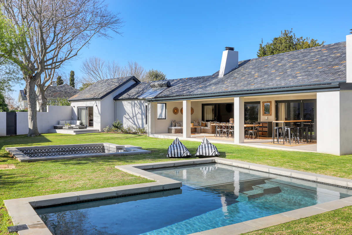 4 bedroom Constantia Private Villa