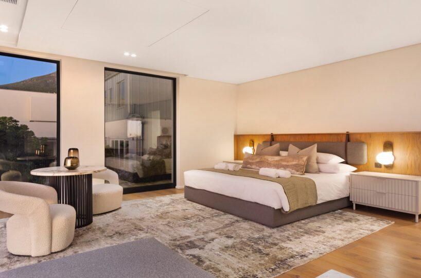 6 bedroom Camps Bay Private Villa
