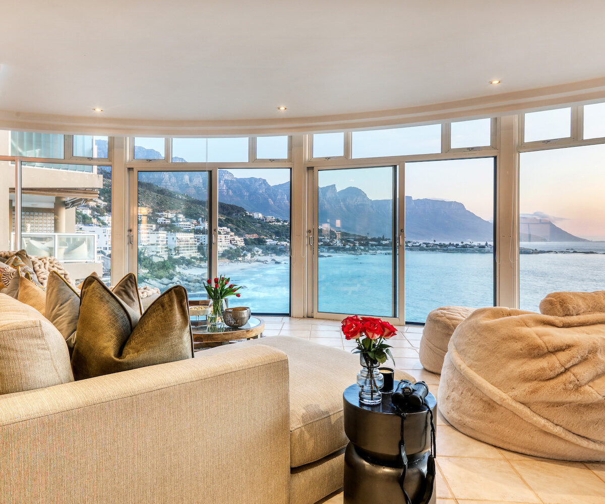 3 bedroom Clifton Beach Apartment