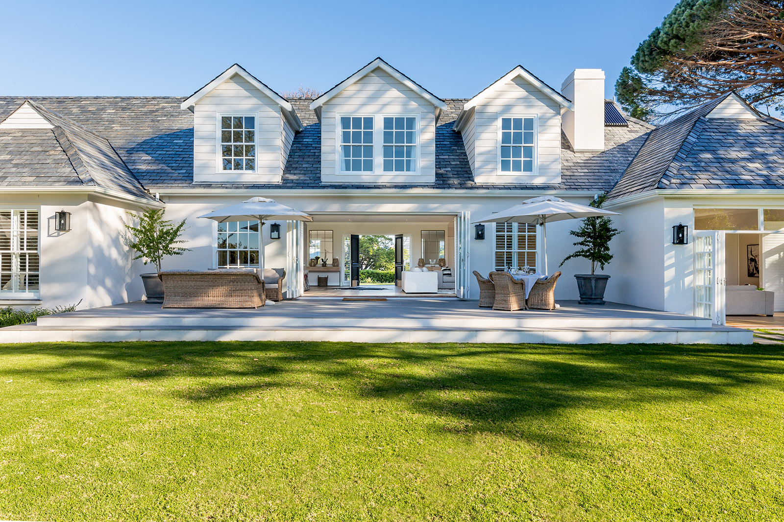 Skydance Villa – Constantia private estate with mountain views – Cape Concierge